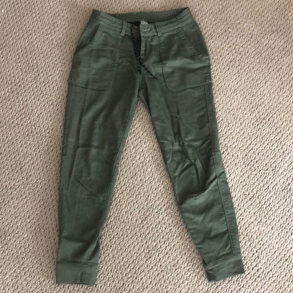 mountain hardwear joggers